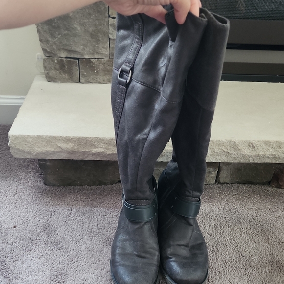 Women's Like New BareTraps Wide Calf Knee-High Boots
